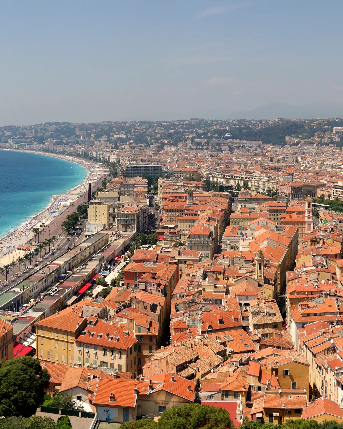 Nice as seen from Castle Hill. On the left the Promenade des Anglais can be seen while the center shows the old town.