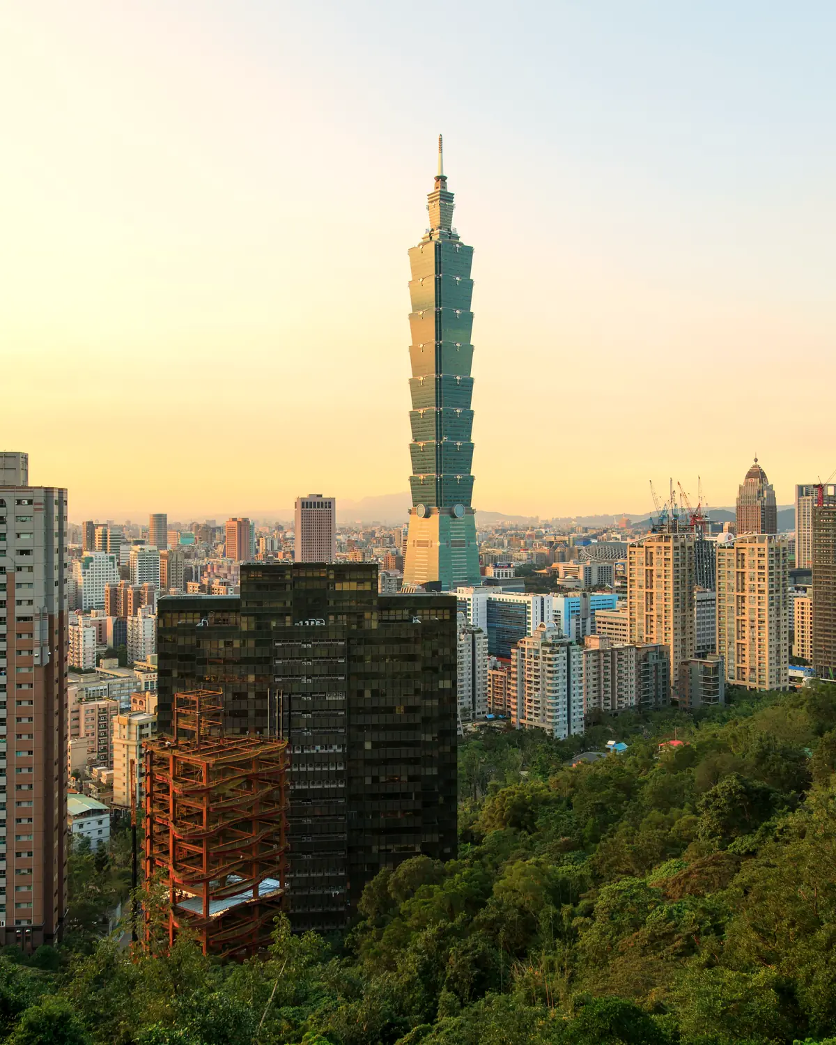 Taipei, Taiwan: Taipei 101 tower at sunset
